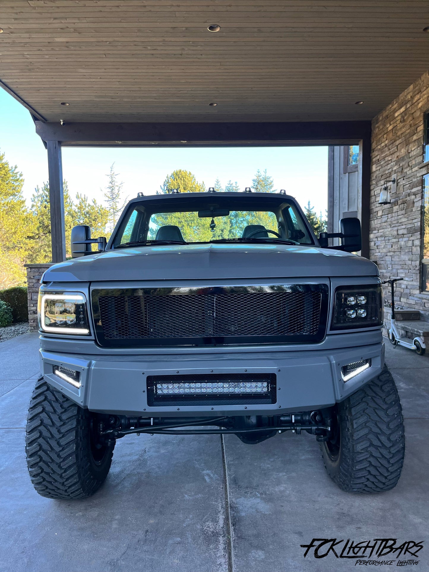 FCKLightBars Dual Purpose Chase Bar LED Light Bar with Amber/White Strobe & Wireless Controller (20-Inch–50-Inch)