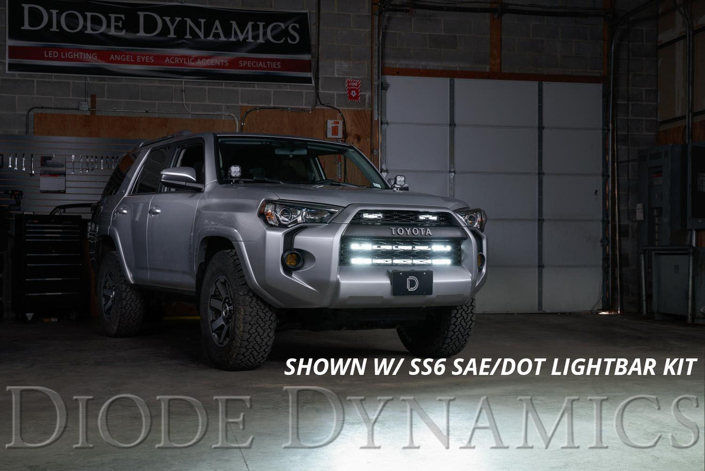 Diode Dynamics SS30 light bar installed on Toyota 4Runner