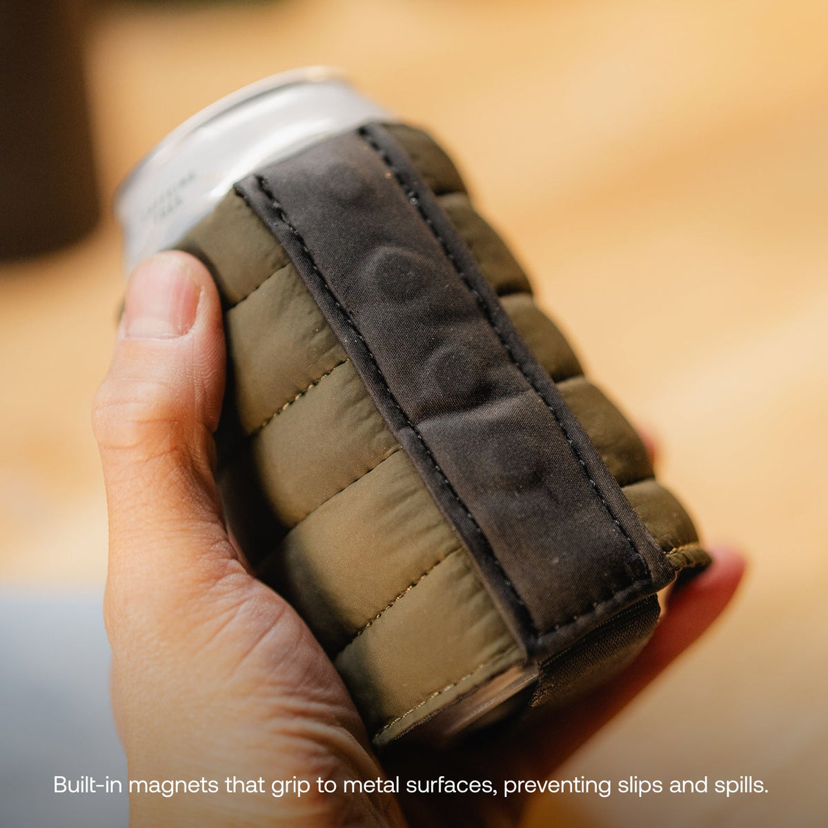 Luno Magnetic Can Cooler built-in magnets for secure attachment to metal surfaces